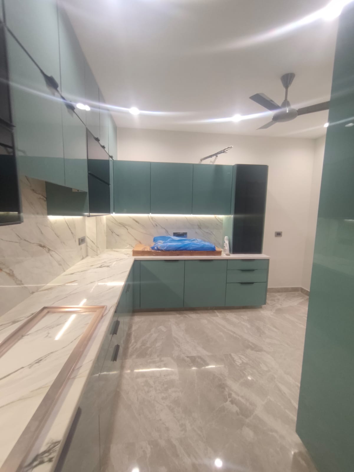 Kitchen with PU Shutters High Gloss